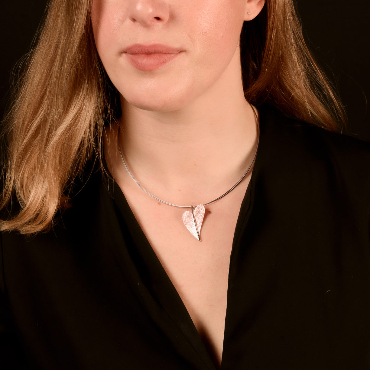 Ernstes Design Anhänger aus Edelstahl AN228