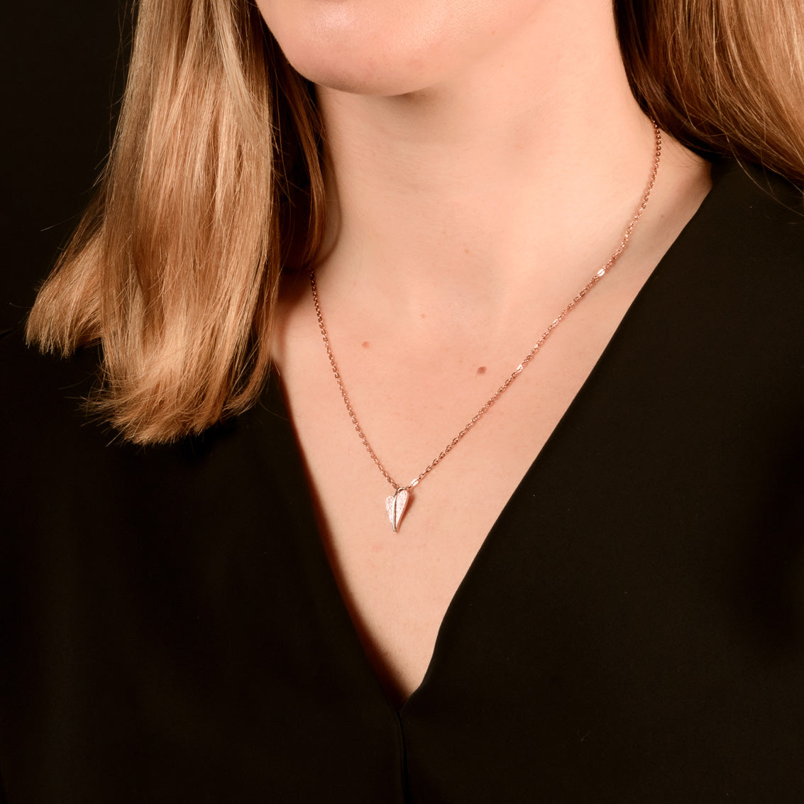 Ernstes Design Anhänger aus Edelstahl AN278